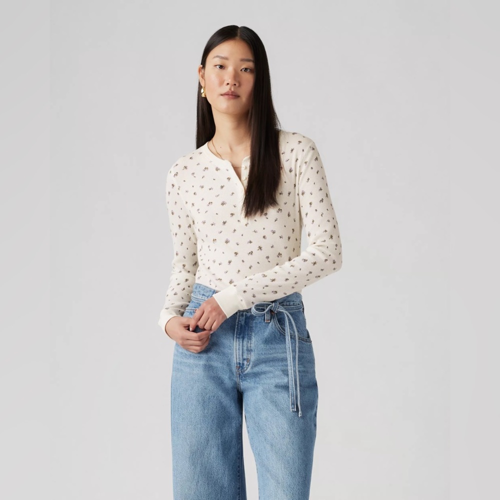 Levi's Cream Floral Waffle Henley